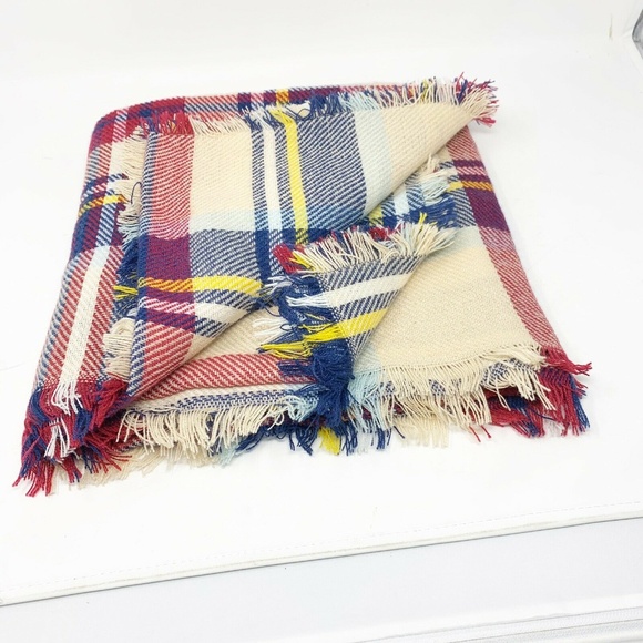 Accessory Depot Accessories - NEW Stadium blanket scarf red & blue plaid acrylic